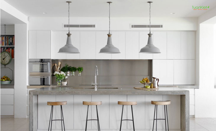 Các mẫu đèn treo tối giản và đẹp mắt cho căn bếp