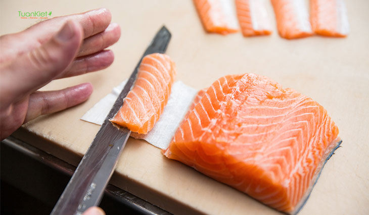 Cẩn trọng với các loại sushi sử dụng cá sống